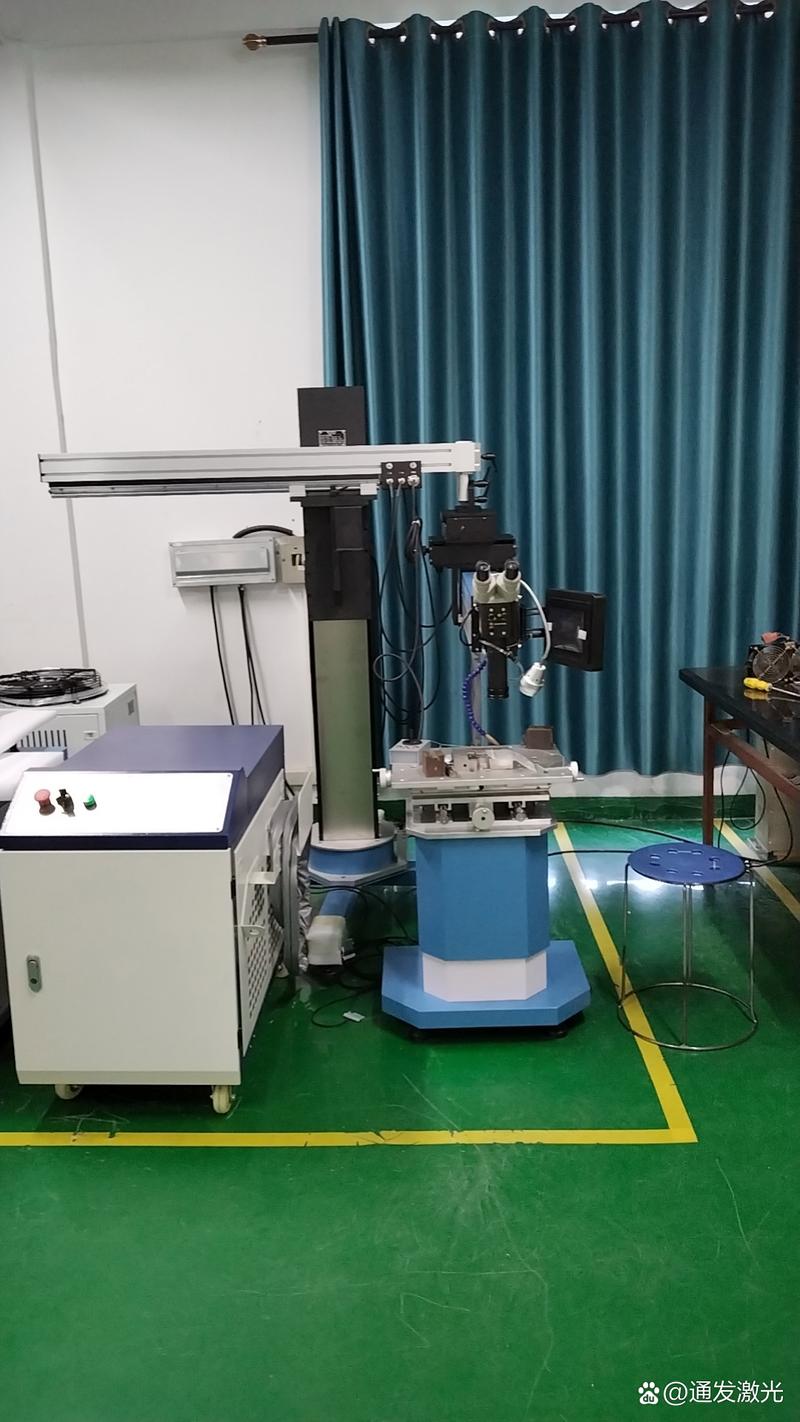 一体式光纤激光器模具焊机 国家高新技术企业引领激光焊接新潮流
